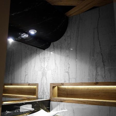 New York Hotel/Motel โอริซาบา ภายนอก รูปภาพ