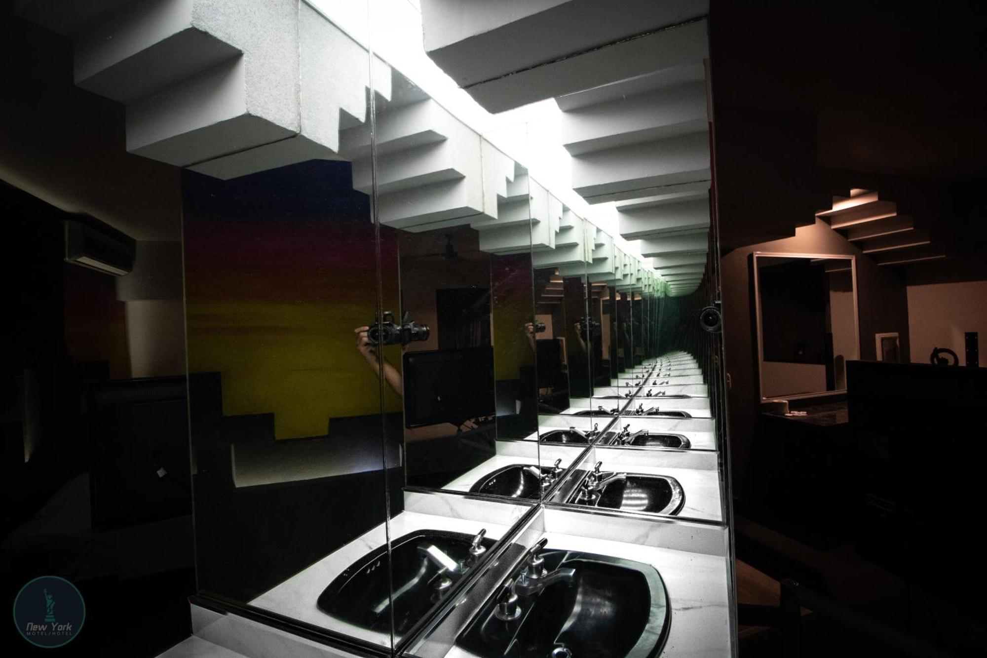 New York Hotel/Motel โอริซาบา ภายนอก รูปภาพ