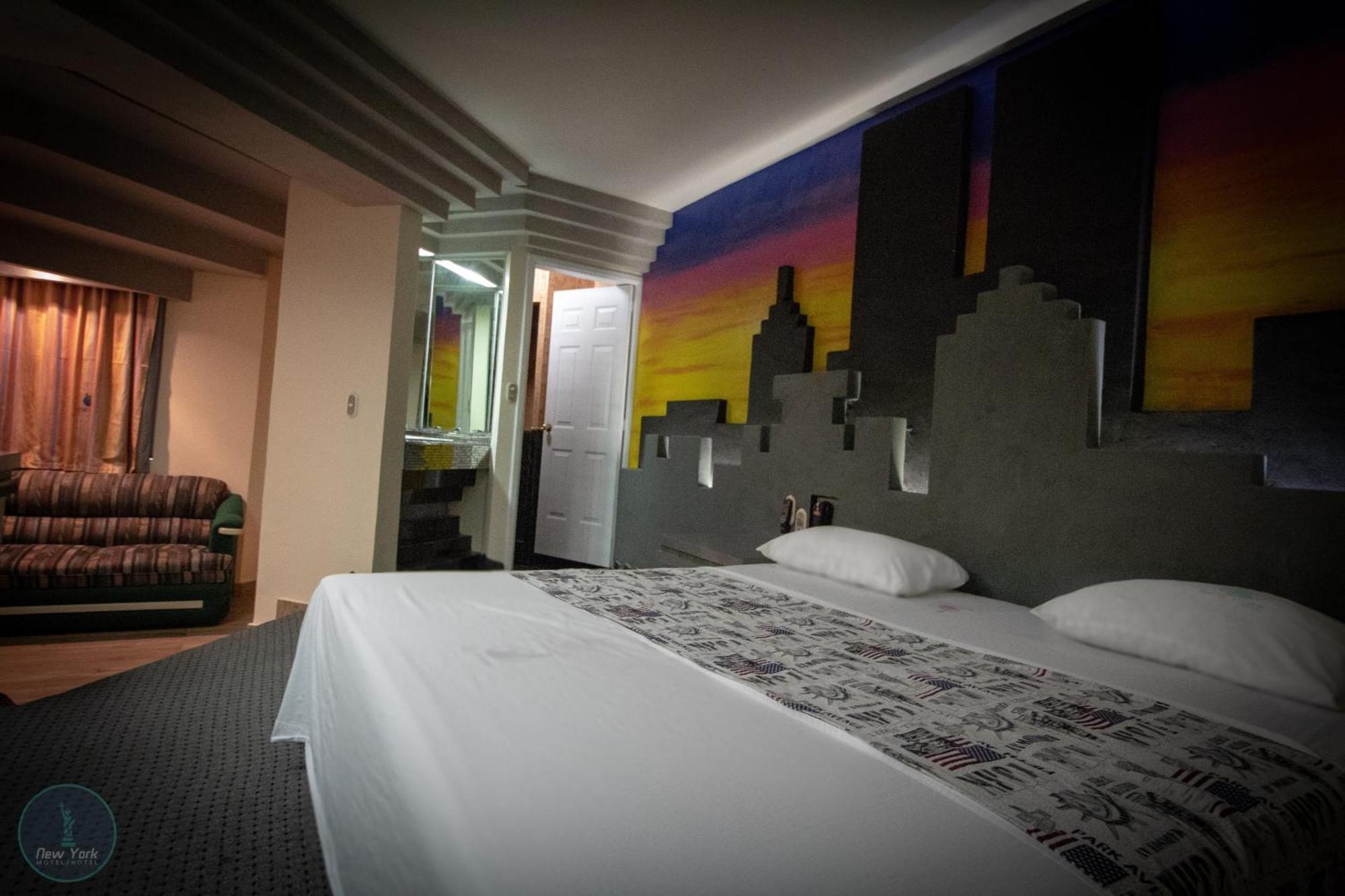 New York Hotel/Motel โอริซาบา ภายนอก รูปภาพ