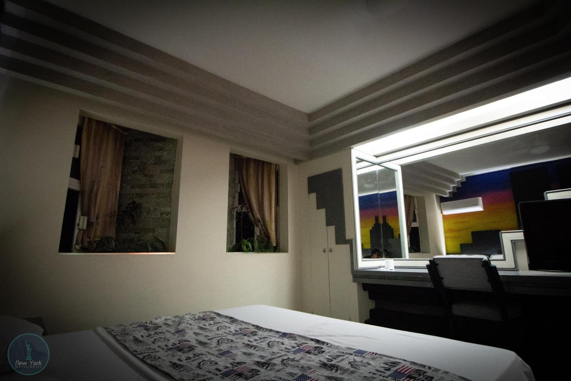 New York Hotel/Motel โอริซาบา ภายนอก รูปภาพ