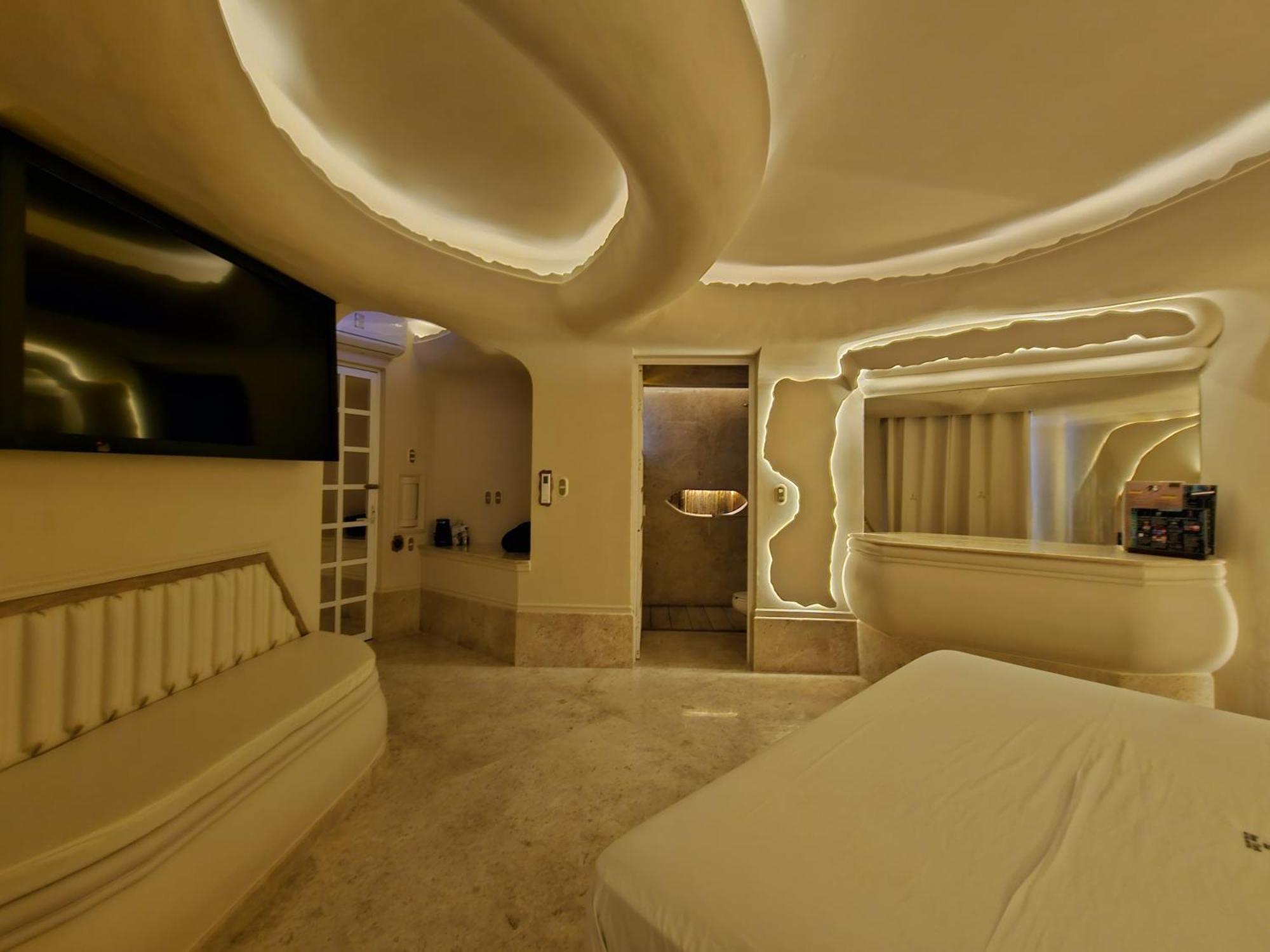 New York Hotel/Motel โอริซาบา ภายนอก รูปภาพ