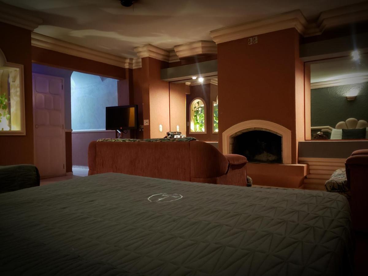 New York Hotel/Motel โอริซาบา ภายนอก รูปภาพ