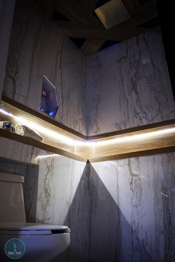 New York Hotel/Motel โอริซาบา ภายนอก รูปภาพ